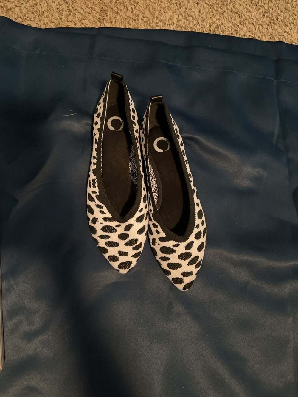 Journee Collection Pointed Toe Knit Ballet Flats Black White Animal Print Size 7